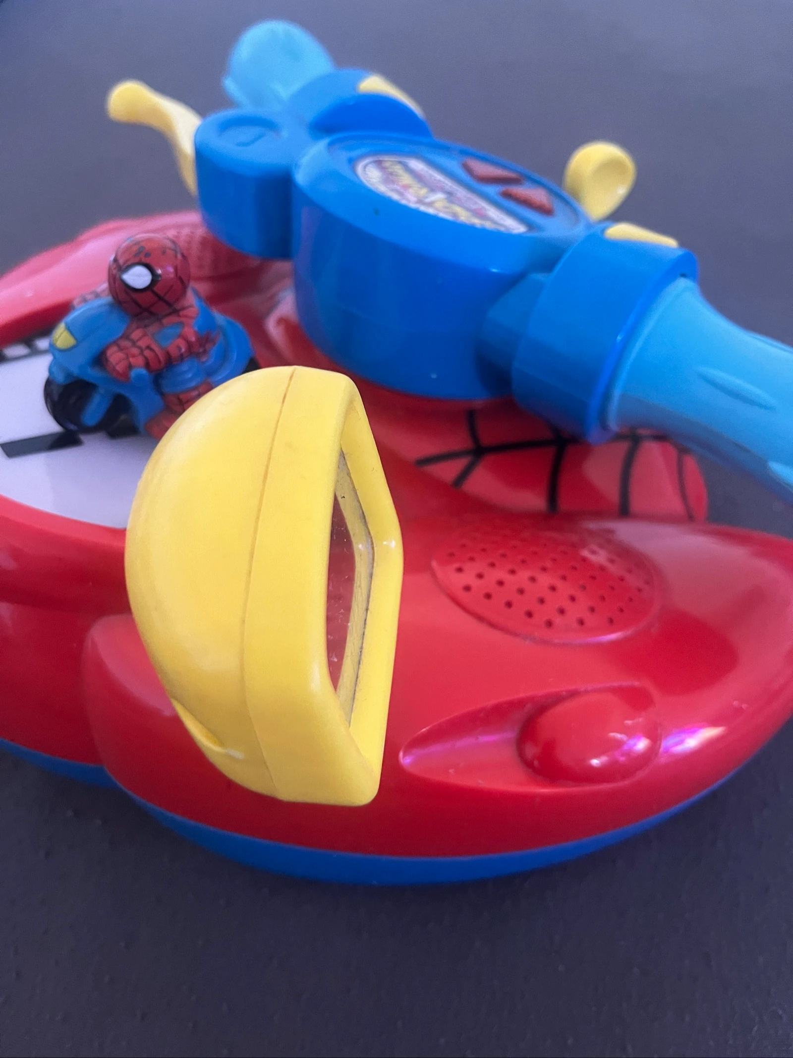 Interactieve muzikale Spider-Man Marvel motor + lichten Zeer goede staat – photo 3